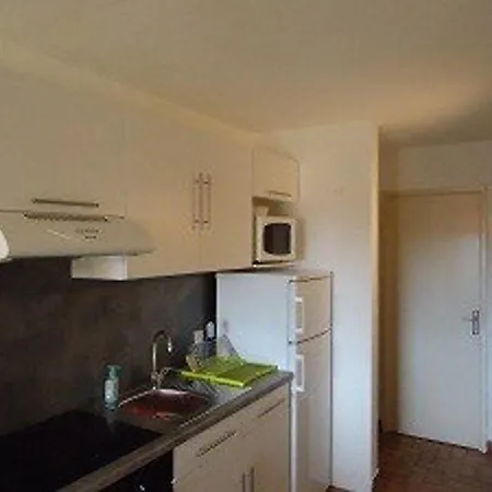 T2 Avec Piscine Et Parking Prive, A 300m De La - - Fr-1-388-11 * Argeles-sur-Mer